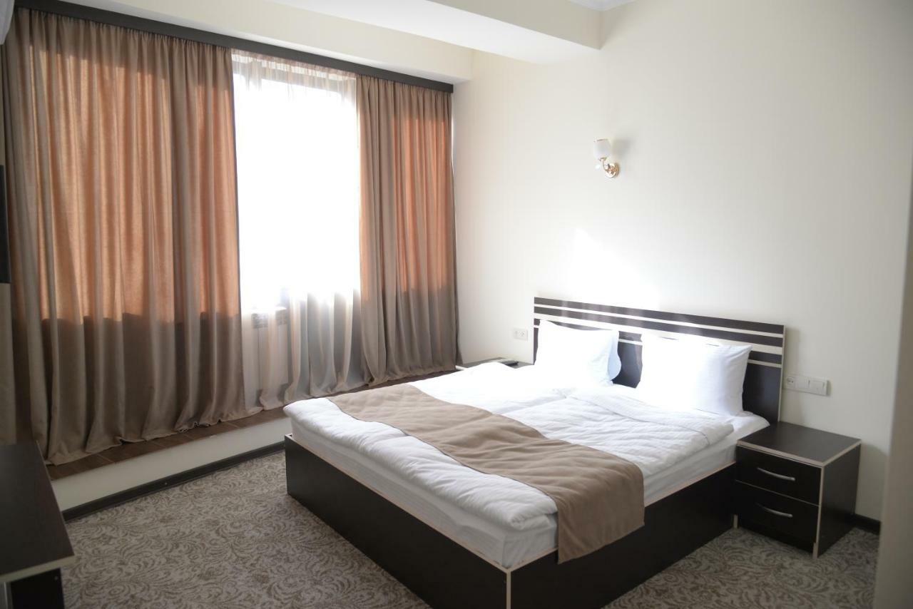 Yerevan Centre Hotel Luaran gambar