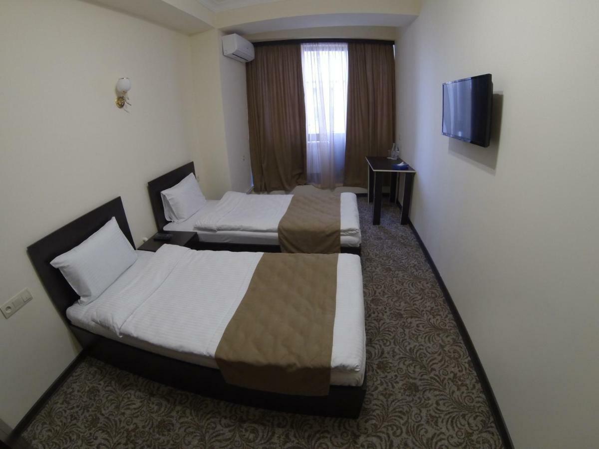 Yerevan Centre Hotel Luaran gambar